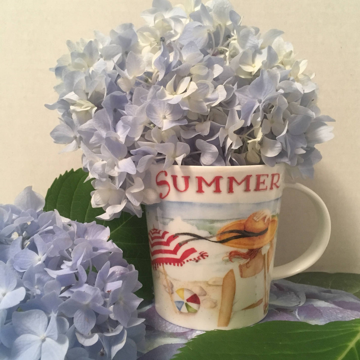 Schiffer Publishing - Marvelous Mopheads: Hydrangeas for Home & Garden